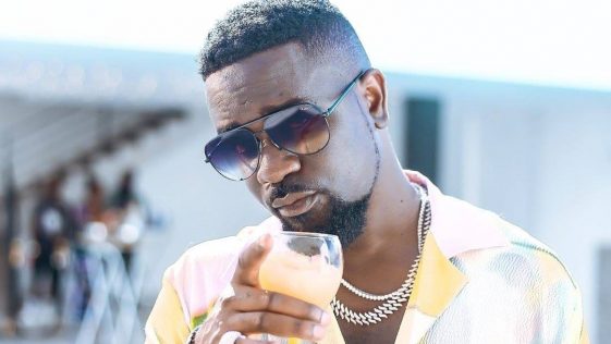 Sarkodie Presents Award At The 2020 BET Hip Pop Awards