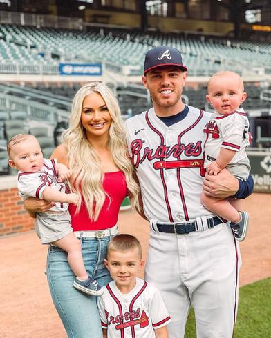 Baseball Wives and Girlfriends — Freddie and Chelsea Freeman