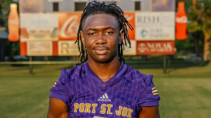 Chance Gainer: High school football star dead at 18 after collapsing during a game in Florida