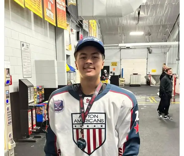 Colin Brown: Teen hockey player dies after being shot on I-55 in St. Louis